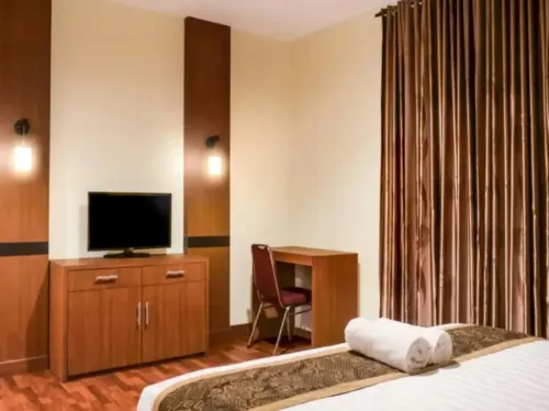 Collection O Stefani City Hotel Hotels in Marpoyan Damai