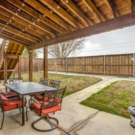Fabulous 5 Bedroom/4 bath Home  4K TV's Fireplace  Foosball!
