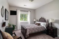 Spacious Suite on Oregon Equestrian Estate