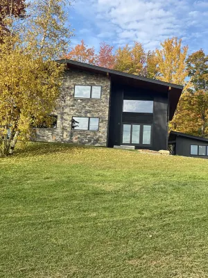 Spacious home on 225 Acres! Country living at its best!Unit#2 Hotels in Bolton