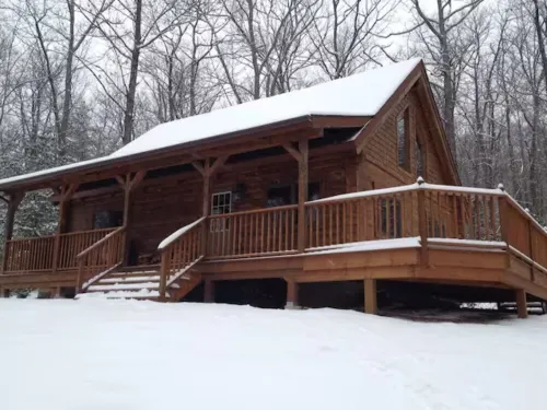 PERFECT ESCAPE For Total Privacy, Rustic Modern Cabin, 15 Pvt. Ac, WiFi, Heat/AC