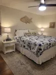 3-bedroom Cape Cod ranch just steps to private beach or Cooks Brook public beach - 3-Star