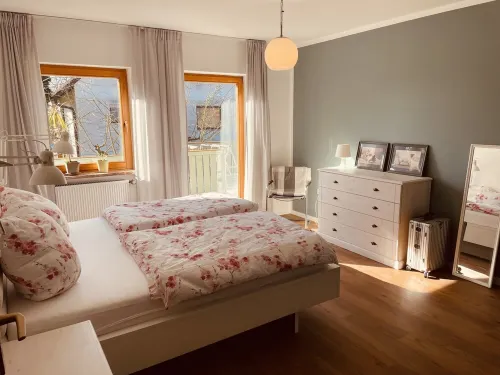 Newly renovated with south-facing balcony - large bathroom and large dining area - 65 sqm