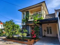 Zizi's Cirebon Townhouse Hotels in der Nähe von Universitas Muhammadiyah Cirebon