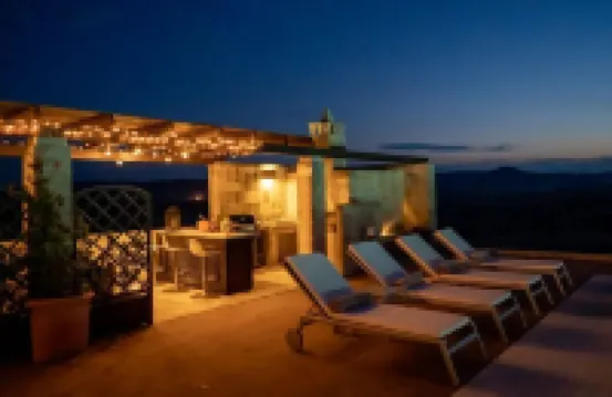 Private Hilltop Villa with Infinity Pool – Perfect to Explore Matera & Puglia