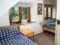 Detatched, Cosy Cottage With Mountain Views - Parking, Sleeps 8, Pet-friendly