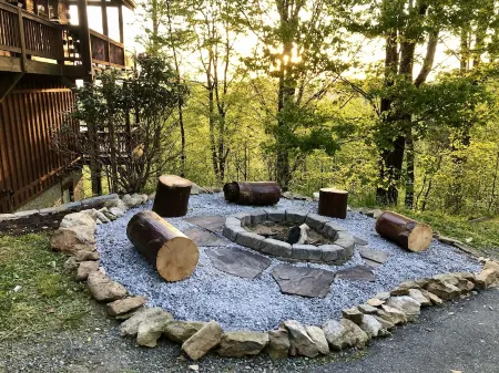 Top View on the Mountain!~Sunsets & Luxury for 10~Hatley Pointe Ski-in/Ski-Out~