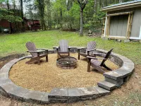 Charming Retreat- Aska Area, Cozy, Renovated 3BR/2.5BA with Stunning River Views