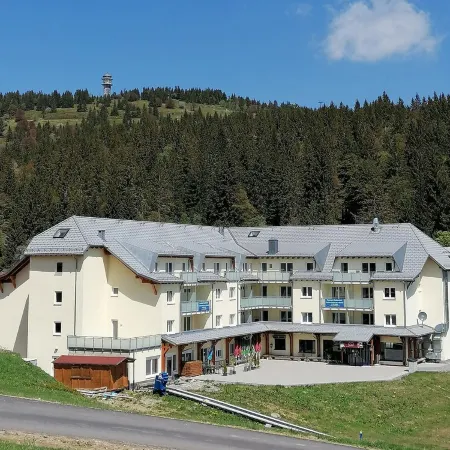 Vacation apartment on the Feldberg directly at the ski lift / hiking trails, up to 4 persons