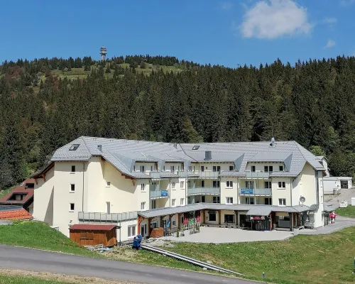 Vacation apartment on the Feldberg directly at the ski lift / hiking trails, up to 4 persons Hotels in Feldberg
