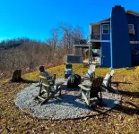 Cozy Cabin w/ Wood-Burning Stove & a Million-Dollar View! No 4W Drive Needed!