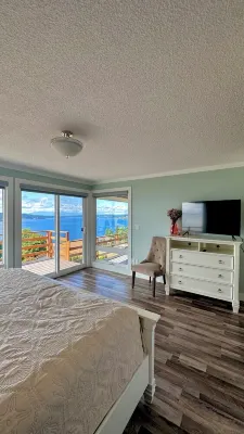 Modern Home, Amazing Beach View