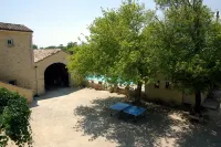 Uzès: superb gîte in a Provencal farmhouse 700m from the town center Hotels in Uzes