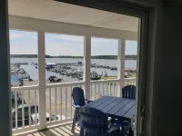 Bayfront Family Friendly 2BR on a Marina - Great Location & Beautiful Views!