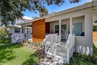 Remodeled home walking distance to Canal St. Hotels near Sugar Mill Country Club