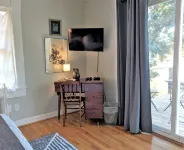 Serene Sanctuary - Lake View!