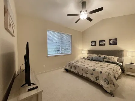 Cozy Netarts Bay Home w/game cave, WiFi, bunk beds Отели в г. Нетартс