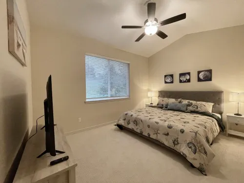 Cozy Netarts Bay Home w/game cave, WiFi, bunk beds