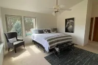 Imaculate home on 20 acres one mile off 1-15, minutes from Kolob Canyon.