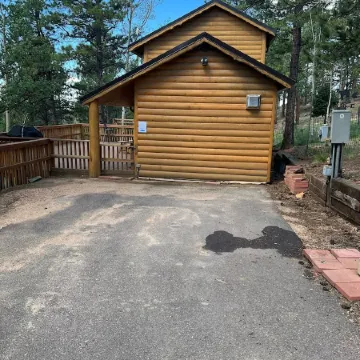 Rose Mountain Escape is peaceful with beautiful views and we are pet friendly.