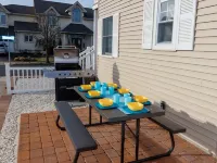 Newly remodeled 3 BR, 2 Bath shore house sleeps 10.
