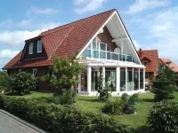 Light and friendly roof apartment with a patio and balcony Hotels in der Nähe von Schifffahrt Salewski MS "Loreley" in Plau