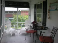 Bay cottage, Beach 100 yards away! RESERVE NOW!!!