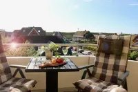 1A apartment, 2-4 people, very close to the beach, central, large garage, family friendly