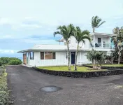 Ocean Front HOME on the Big Island! Lookout and view Heaven - Maka'Ala Lani!! 파나에와 레인포레스트 동물원 주변 호텔