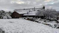 Snowy Mountains - Cottage on Acres - Dog Friendly