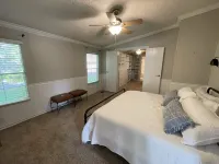 No DeadLines Lakehouse on Smith Lake