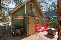 Family! FirePit! Pets! Foosball! BBQ! Wi-Fi! Patio! CableTV! Romantic! Hotels in Sugarloaf