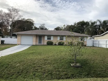 Home Close to Indian Rocks Beach and Taylor Park