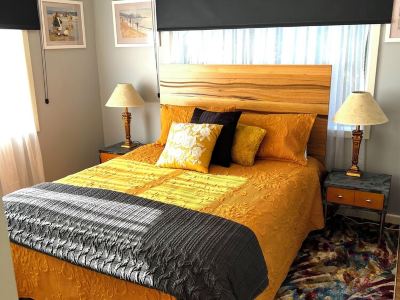 Ivy's@Stanley - 17 Pearse St . Modern one bedroom home