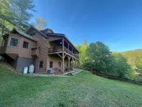 Peaceful Mtn cabin w/fast Wi-Fi & 5 min walk to River