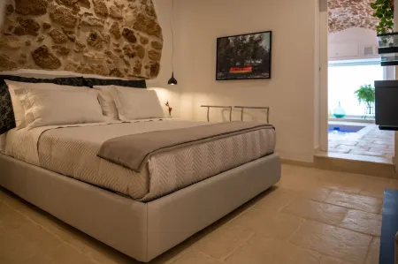 Timeless House with private indoor pool in heart of Noto Отели рядом с достопримечательностью «Via Nicolaci»