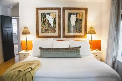Perfect SSI Village location, Beautifully designed, WALK to dinner/shopping/park
