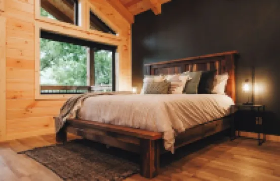 Luxury Treehouse Cabin over Salt Creek - Cabin 1