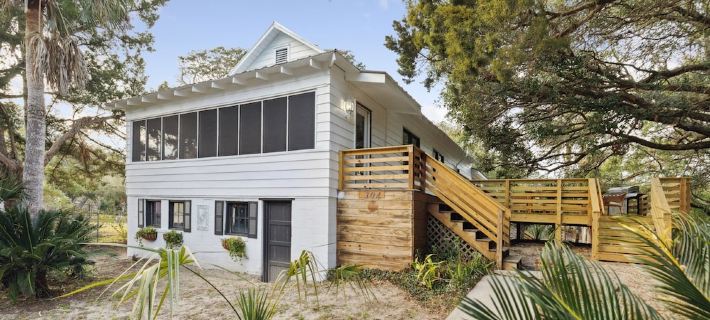 Classic, Remodeled Beach Home 3 Blocks from Center, 2 from Beach! 4 Br, 2 Bath Hotels in Folly Beach
