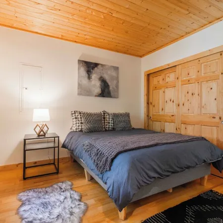 Mt Baker Cabin w/ Private Hot Tub & Deck