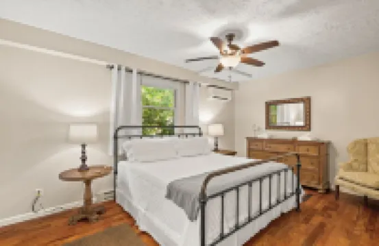 Walk To Downtown!  The Carriage House At Blowing Rock