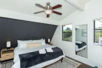 2 miles to downtown Whiskey Row! Cozy Boulder Cabin is family friendly with spa!