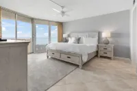 DIRECT OCEANFRONT Condo with BREATHTAKING VIEWS!