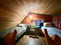 NorthFork Lodge Cabin #3 “The Maple”