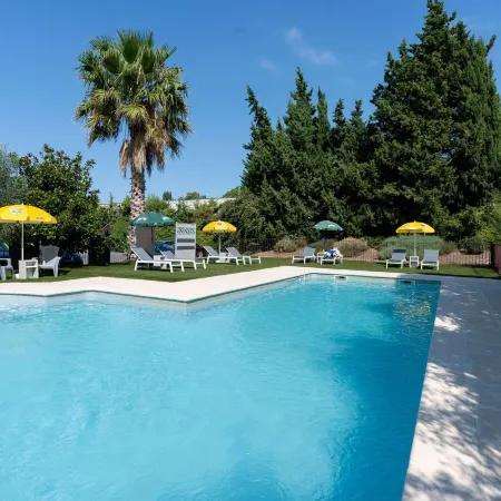 Brit Hotel Avignon Sud le Calendal