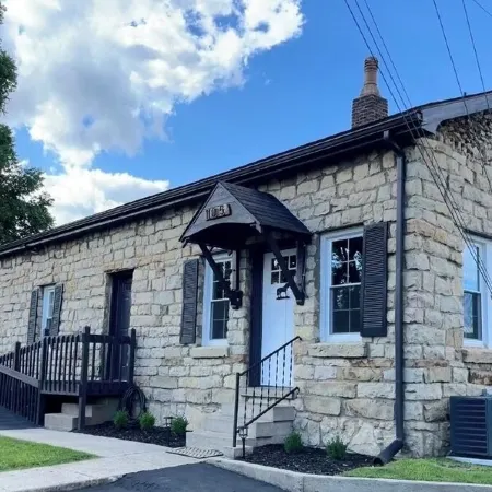 Cozy Getaway at Stone Horse