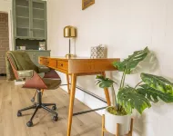 Elegant Cozy 3 Bedroom Home with Large Backyard