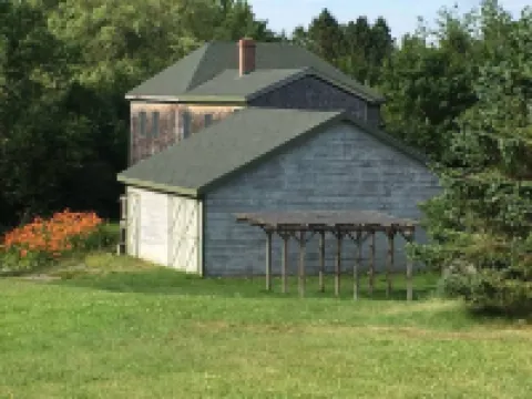 Captain Jacob Lincoln 1790 Farmhouse with attached Barn Hotels in Eastport