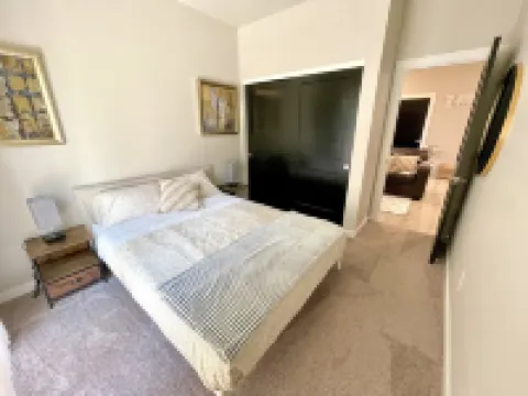 Cozy Downtown Apartment 2br/1bth