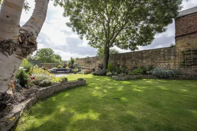 CROSS HOUSE STUDIO Dog Friendly Stone Barn Conversion in the Heart of Warkworth Hotels near Warkworth Beach